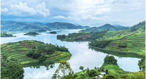 Lake Bunyonyi – Lake Mburo N.P.